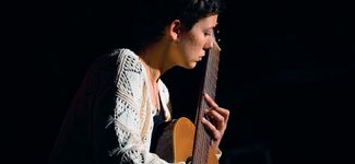 MIRIAM LORUSSO chitarra